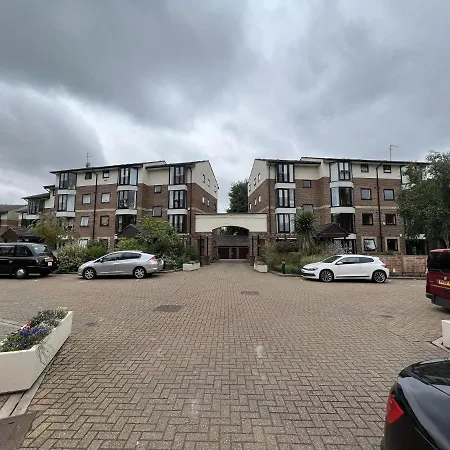 Canary Wharf Haven - Spacious & Homely Entire 1 Bedroom Flat Londres Exterior foto